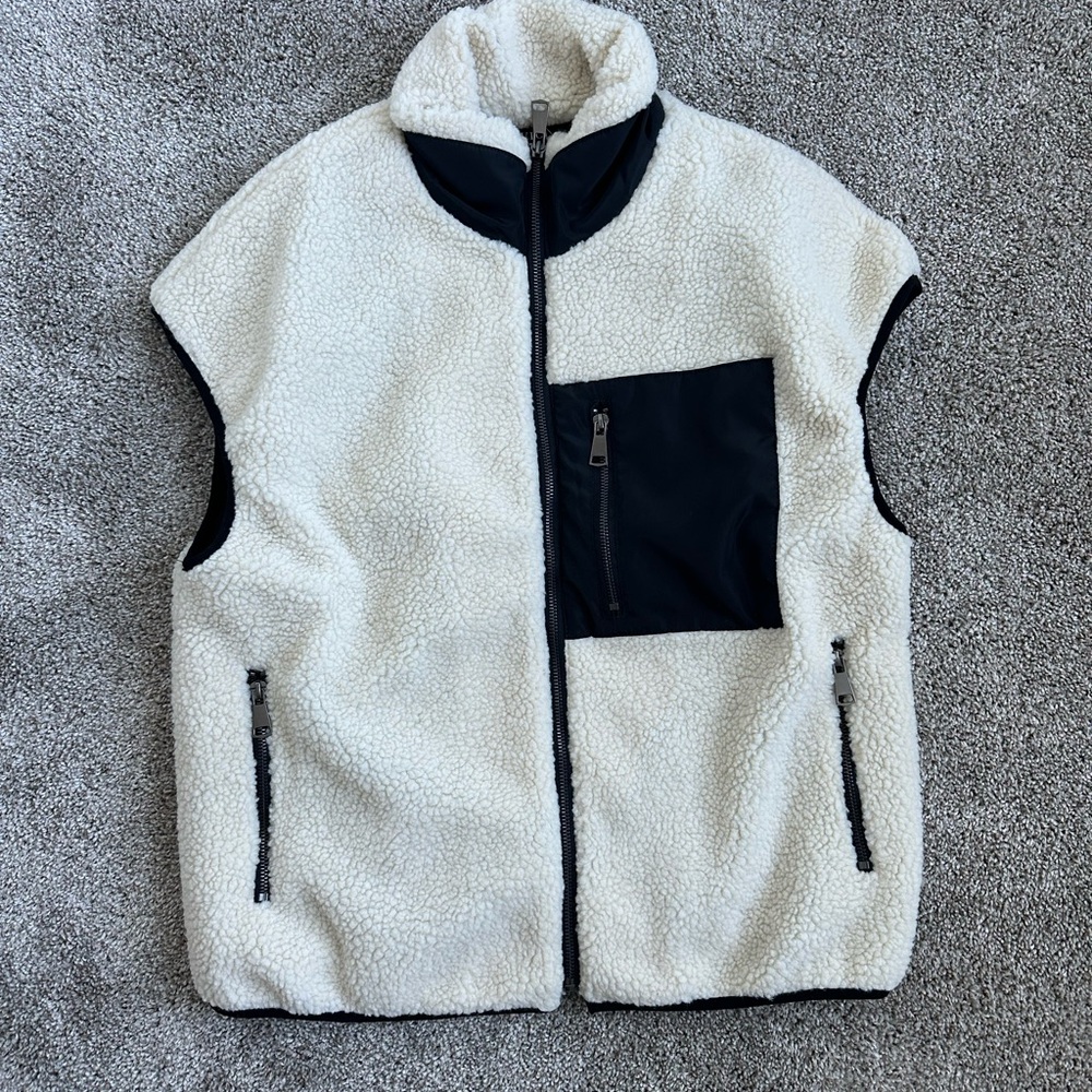 VICI Sherpa Fleece Vest with Black Lining